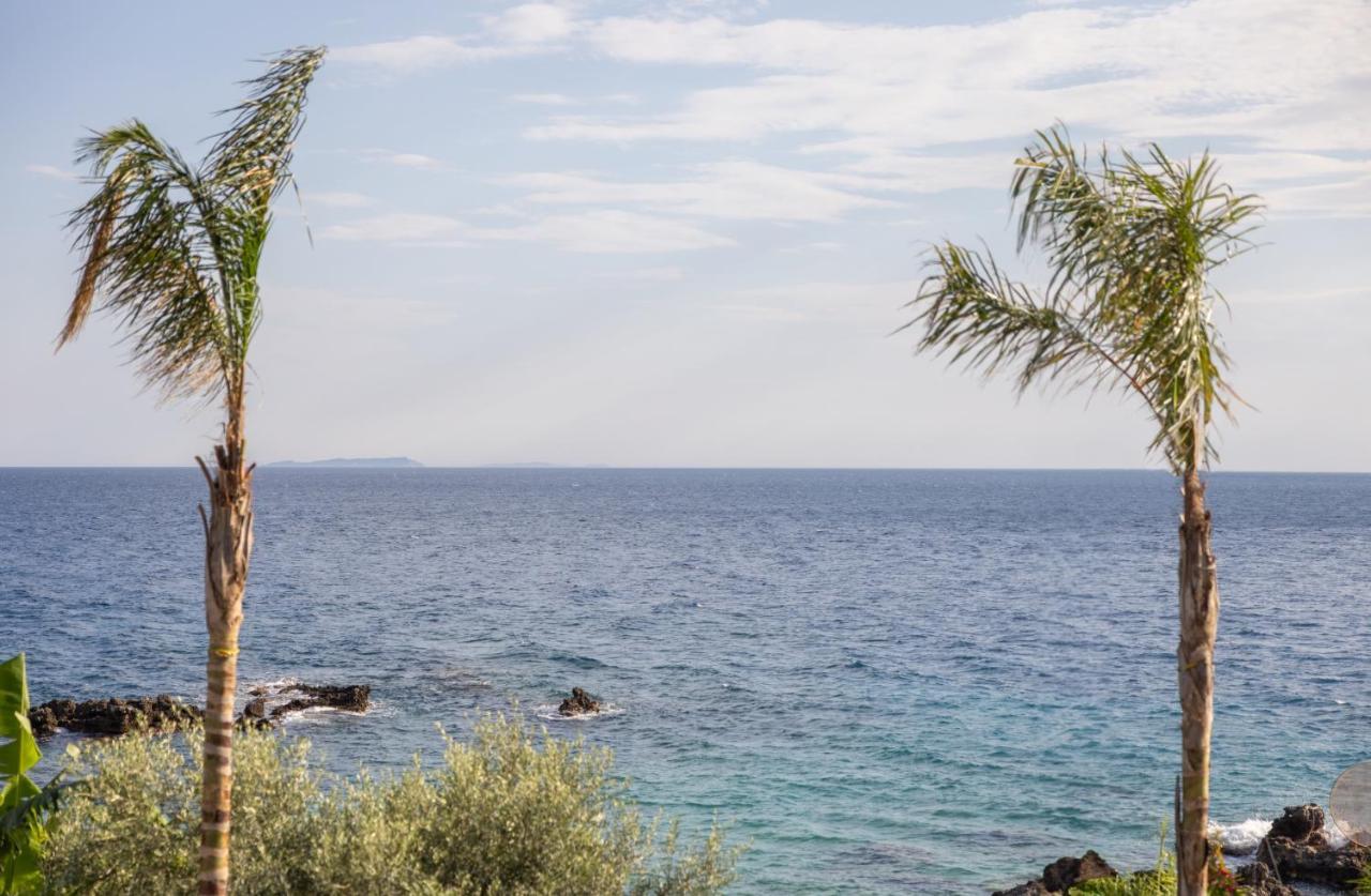 Beyond A Luxury Boutique Hotel Dhërmi Εξωτερικό φωτογραφία