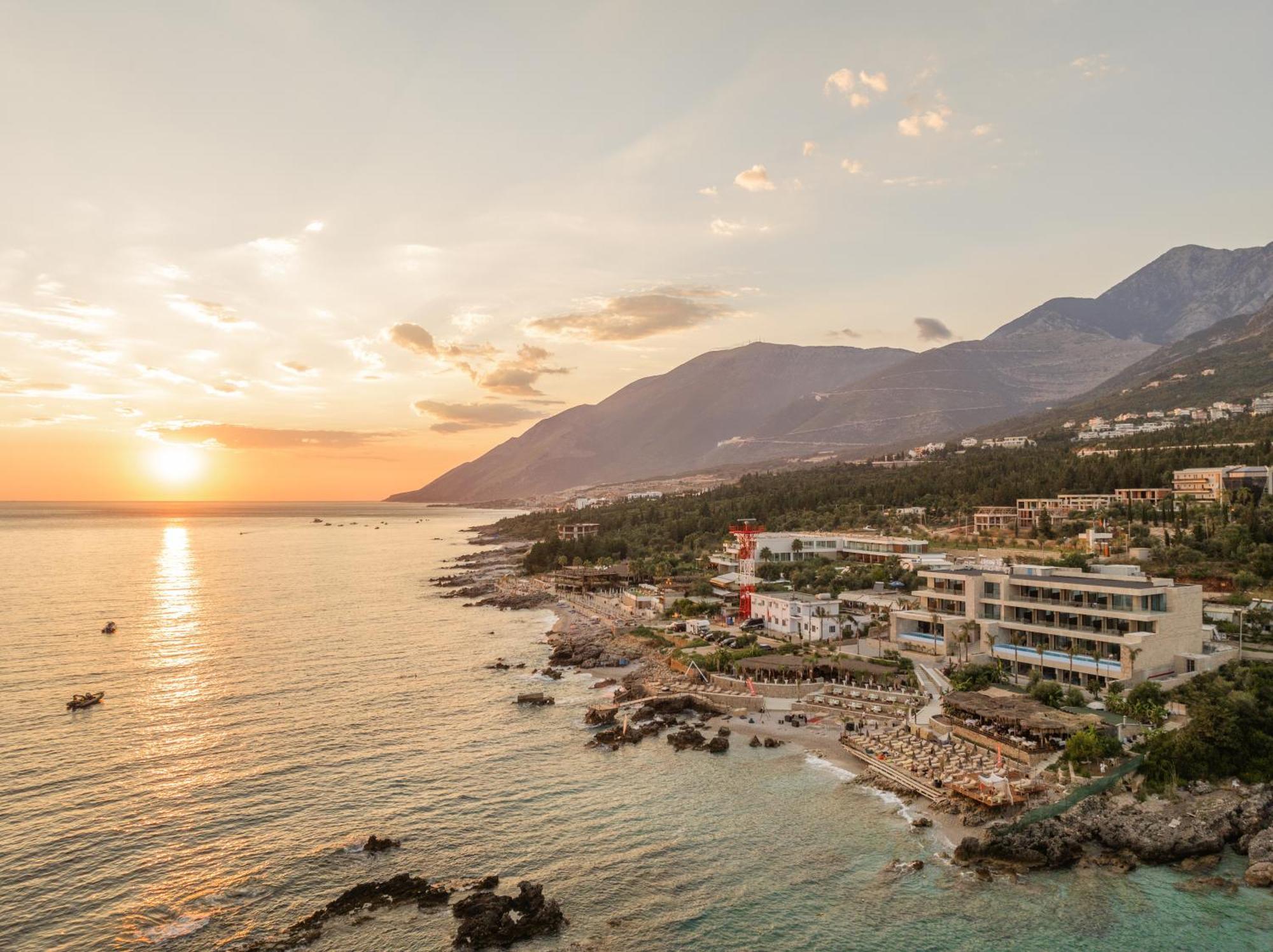 Beyond A Luxury Boutique Hotel Dhërmi Εξωτερικό φωτογραφία